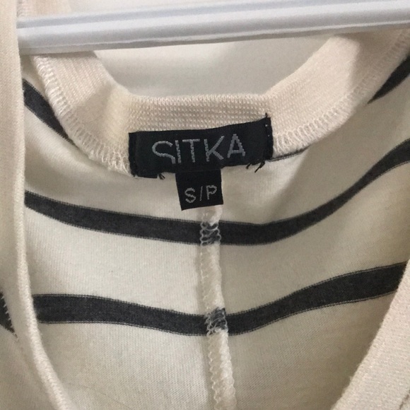 Summer dress - Picture 2 of 3